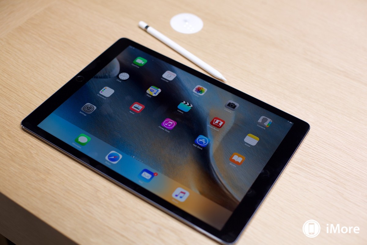 iPad Pro 12.9 and Apple Pencil